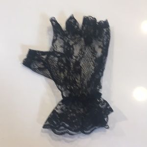 ✅ SOLD SEXY, playful Glove! 💋